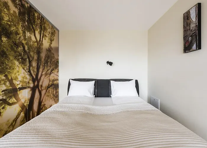 Napoleon Hill Apartment